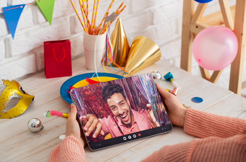 5 Ways Businesses Use Custom Greeting Cards for Marketing and Client Engagement