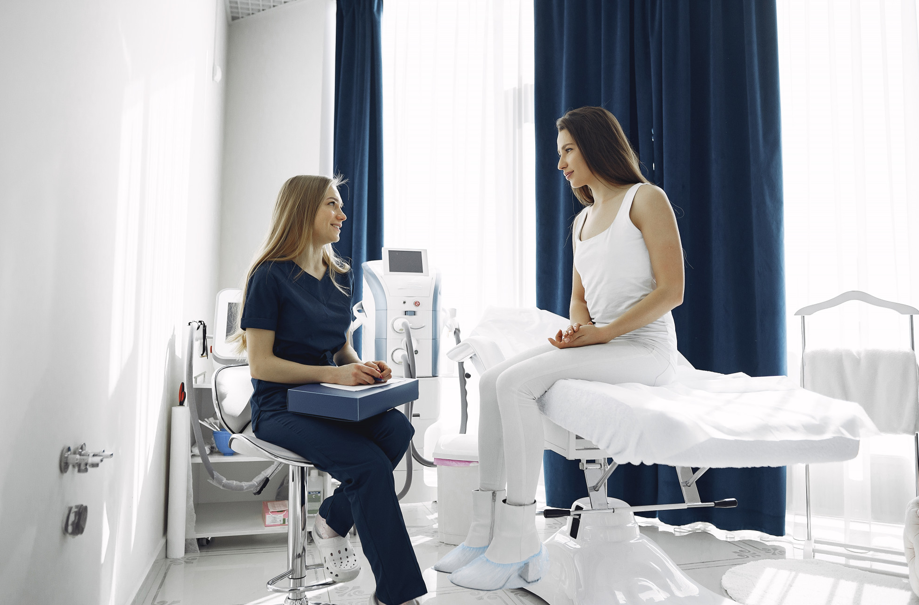 10 Women’s Health Symptoms You Should Never Ignore, According to a Clinique Gynecologue