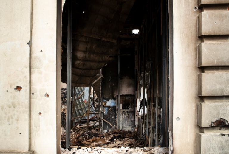 6 Reasons Sydney Homeowners Are Choosing Knock-Down Rebuilds Over Major Renovations